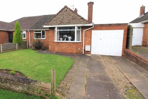 2 bedroom semi-detached bungalow for sale, Southerndown Road, Dudley DY3