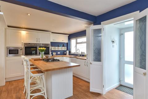 3 bedroom terraced house for sale, The Esplanade, Telscombe Cliffs, Peacehaven, East Sussex