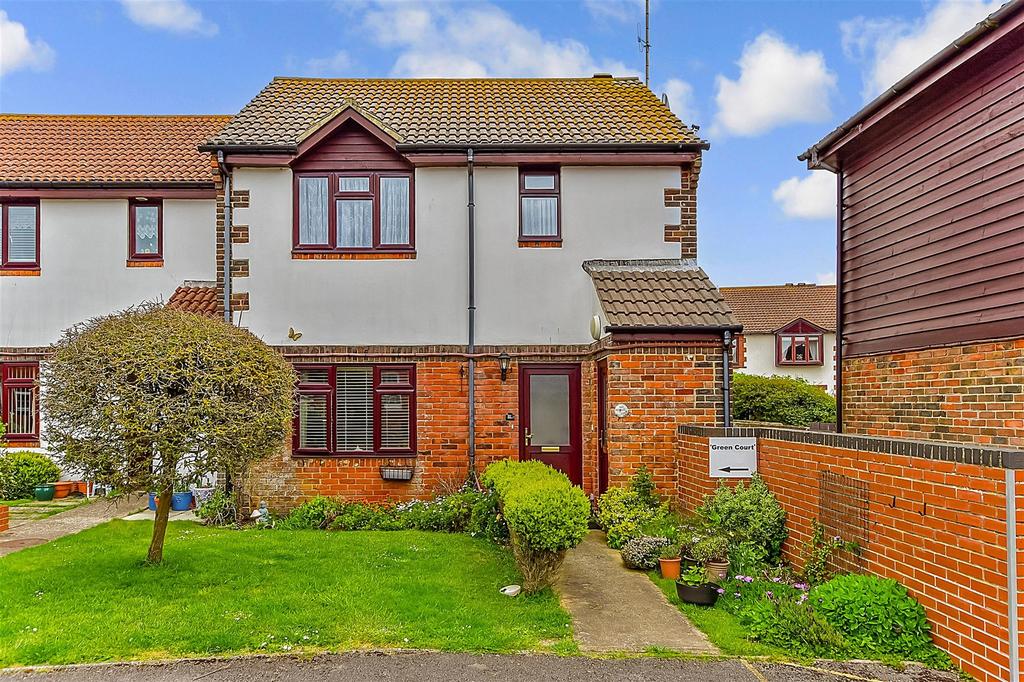 Cakeham Road, East Wittering... 2 bed ground floor flat for sale £175,000