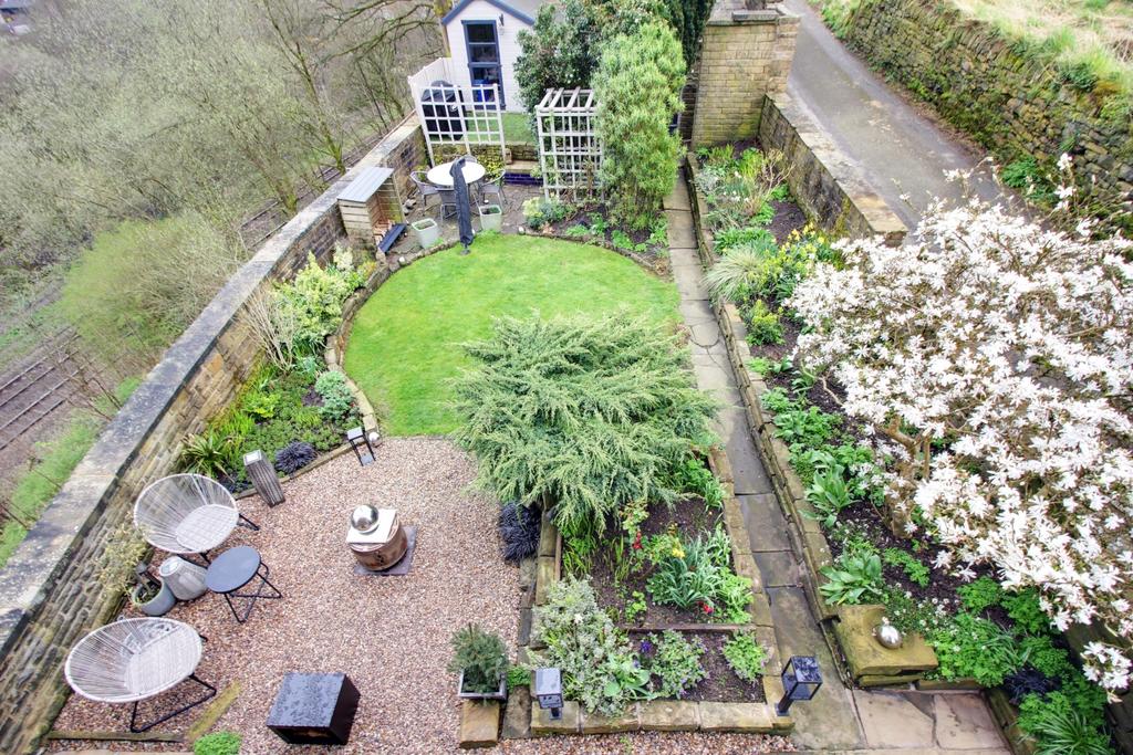 Garden to Side