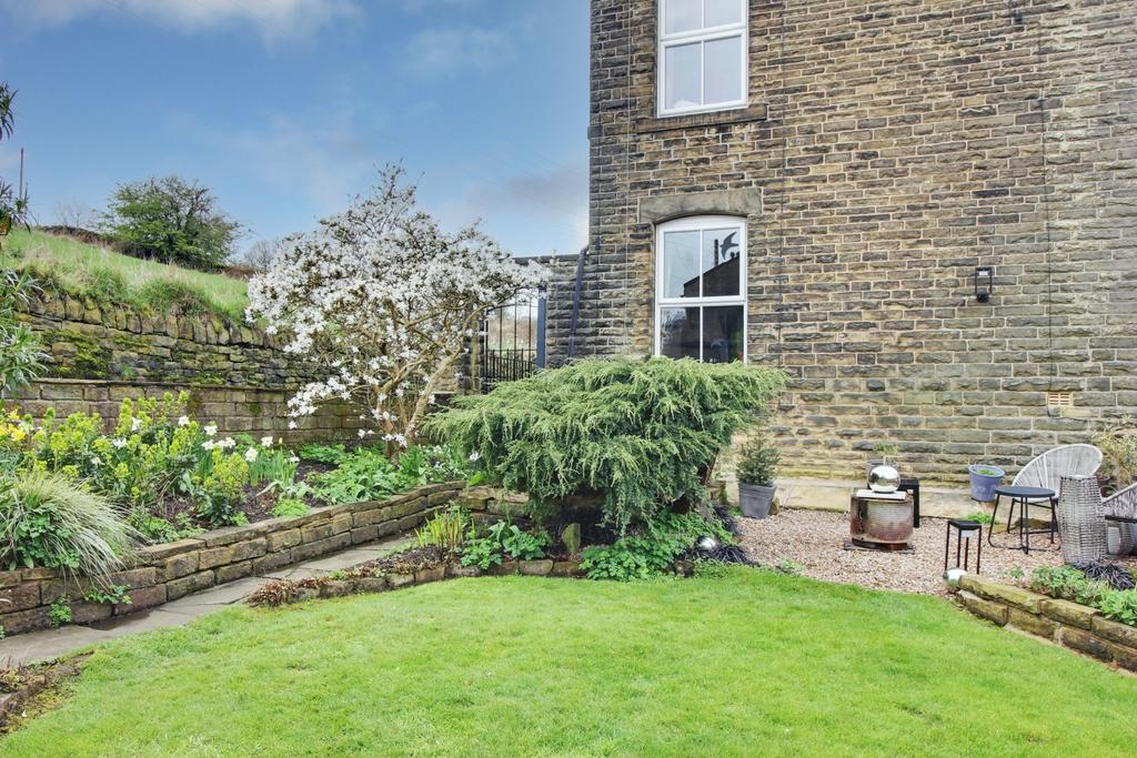 Garden to Side