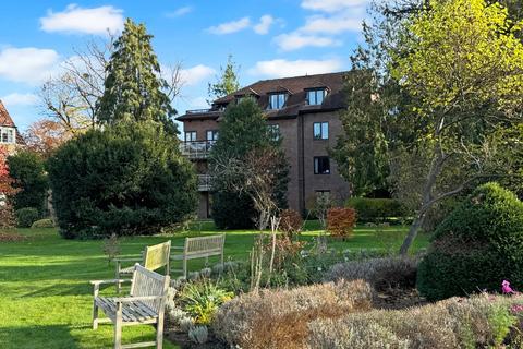 3 bedroom apartment for sale, Chesterford House, Cambridge CB2