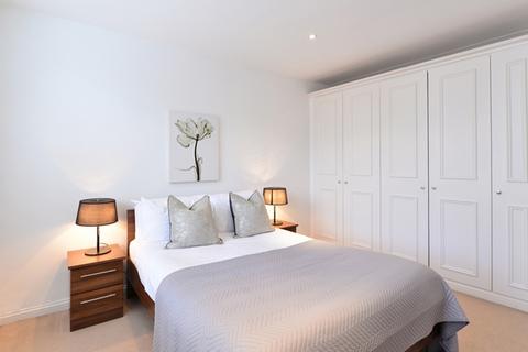 1 bedroom flat to rent, London W1J