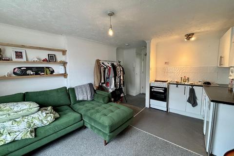 Studio to rent, Montpelier Crescent, Brighton, BN1 3JJ