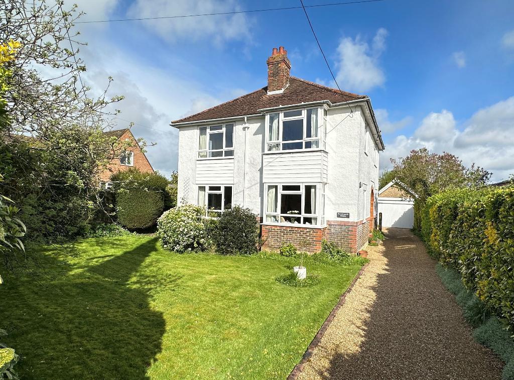 Newham Lane, Steyning, West Sussex... 3 bed detached house for sale £