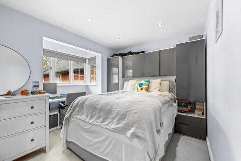 2 bedroom maisonette for sale, Selhurst Close, Parkside, Wimbledon, SW19 6AZ