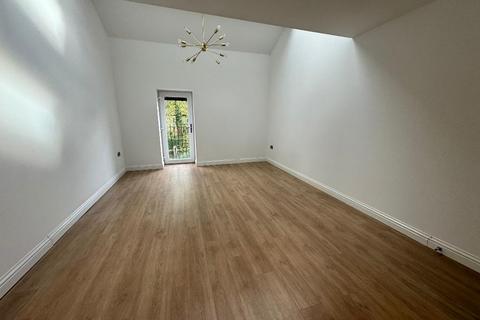 1 bedroom duplex to rent, Gisburn Road, Barrowford, BB9 6JD