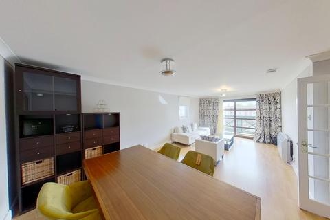 2 bedroom flat to rent, North Werber Park, Edinburgh, EH4