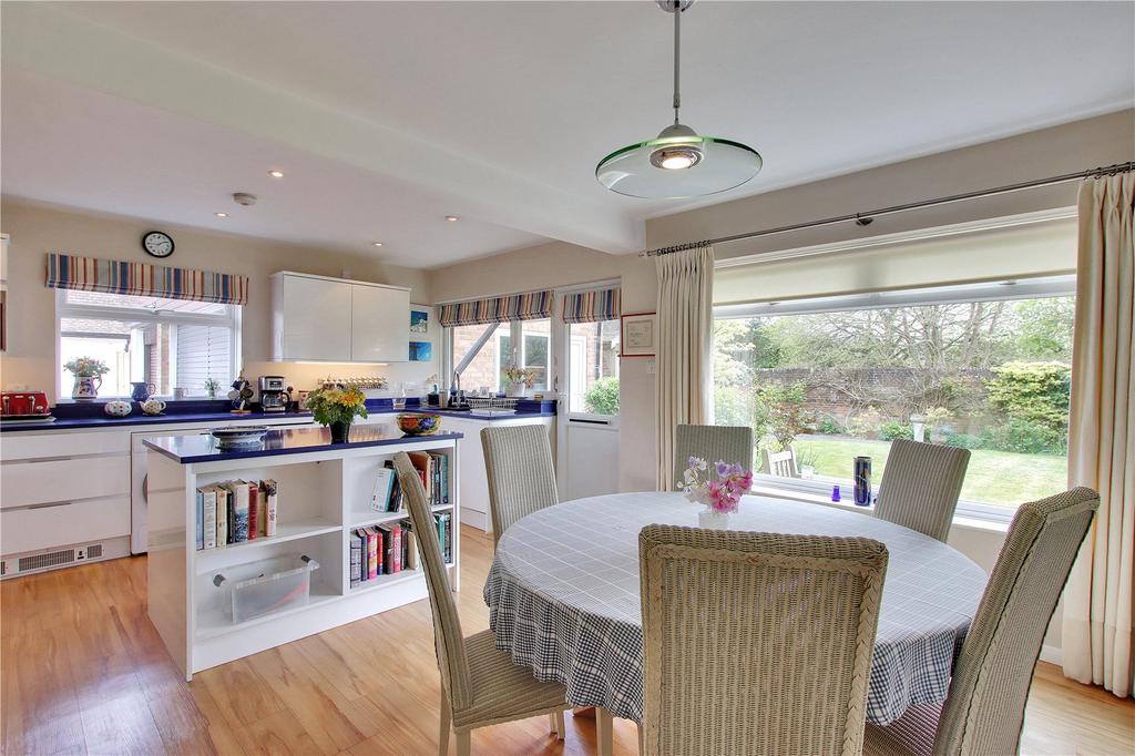 Breakfast Room