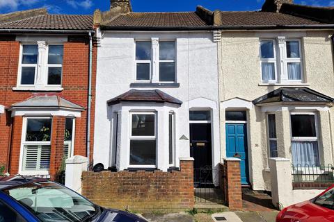 3 bedroom terraced house for sale, Holcombe Road Rochester