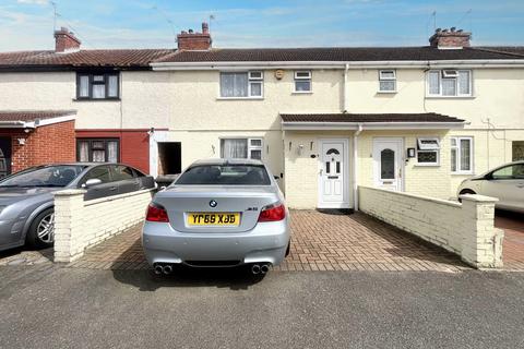 3 bedroom terraced house to rent, Beaumont Road, Slough SL2