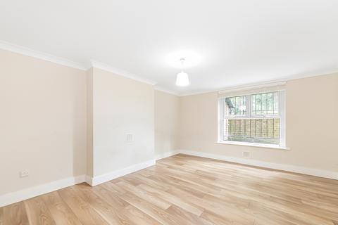 2 bedroom apartment for sale, Thicket Road, London, SE20