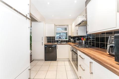 6 Riverside Drive, Mitcham, CR4 4BU