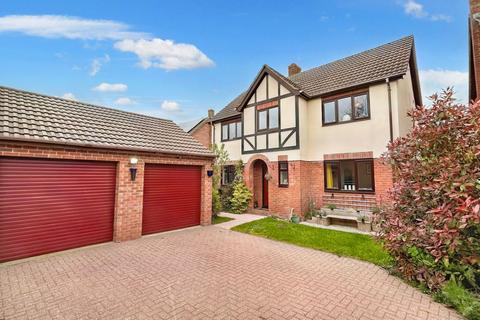 4 bedroom detached house for sale, Spinney Close, Warboys, PE28