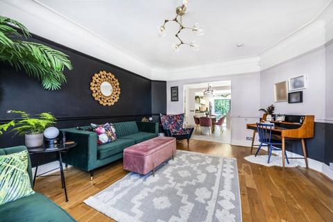3 Hampstead Gardens, London, NW11 7EU