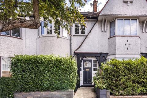 3 Hampstead Gardens, London, NW11 7EU