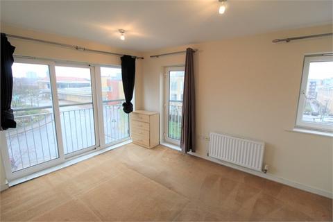 3 bedroom flat for sale, Fortune Avenue, EDGWARE, HA8