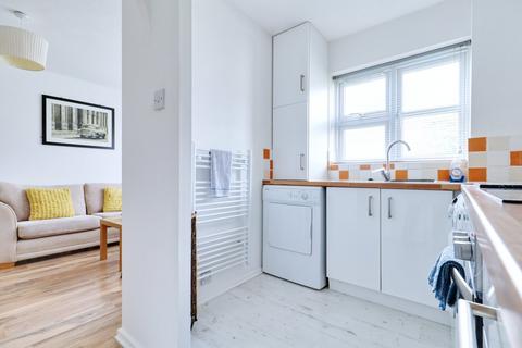 1 bedroom flat for sale, Ferro Road, Rainham RM13