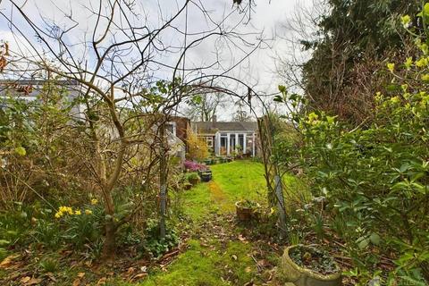 2 bedroom bungalow for sale, Woodland Way, Shephalbury Park, Stevenage SG2