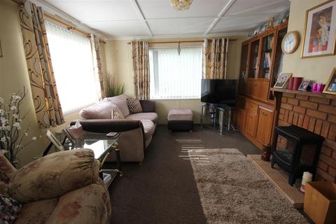 1 bedroom bungalow for sale, Wilby Park, Wellingborough NN8