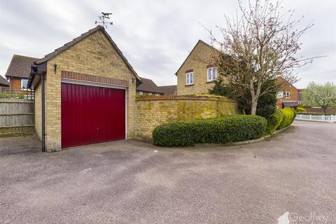 3 bedroom detached house for sale, Pilkingtons, Harlow CM17