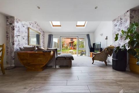 11 Aubries, Walkern, Stevenage, SG2 7NJ