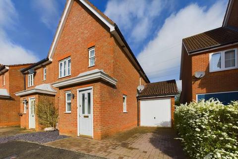 2 bedroom semi-detached house for sale, The Beacons, Great Ashby, Stevenage SG1