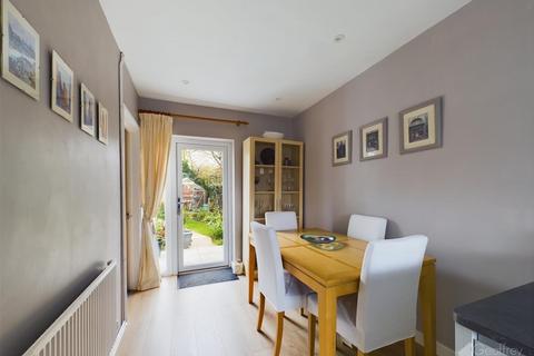 99 Chippingfield, Harlow, CM17 0DL