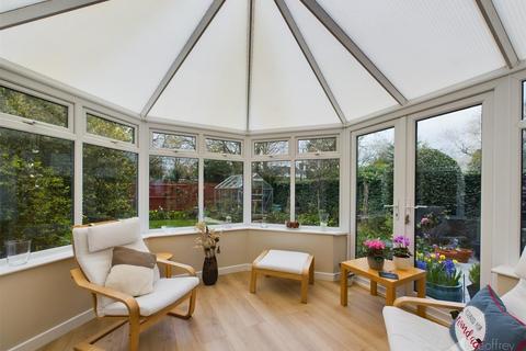 99 Chippingfield, Harlow, CM17 0DL