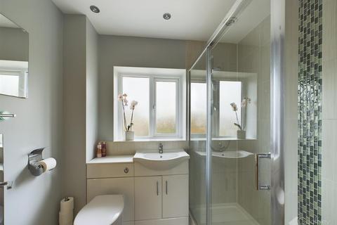 99 Chippingfield, Harlow, CM17 0DL