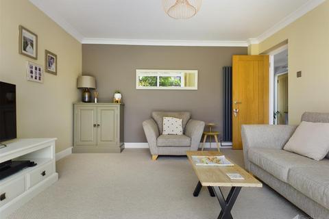 6 Ascot Crescent, Stevenage, SG1 5SA