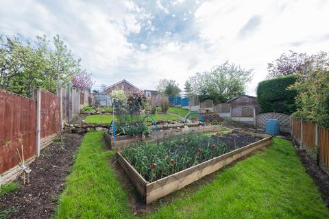 2 bedroom detached bungalow for sale, Hillside Road, Kelsall