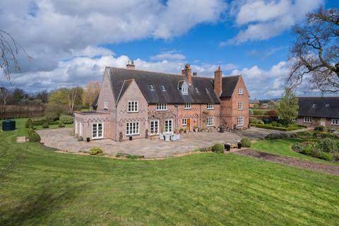 7 bedroom detached house for sale, An immaculately presented detached country residence in Hargrave