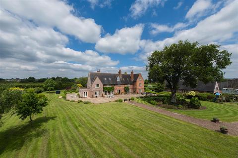 7 bedroom detached house for sale, An immaculately presented detached country residence in Hargrave