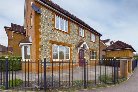 3 bedroom semi-detached house for sale, Great Ashby Way, Stevenage SG1