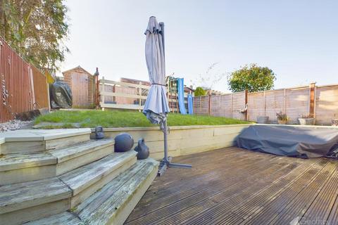 49 Chells Way, Stevenage, SG2 0LB
