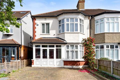 4 bedroom semi-detached house for sale - Langley Drive, Wanstead