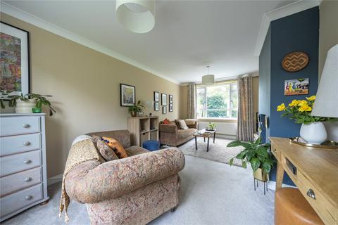 64 Deanswood Drive, Leeds, LS17 5JQ