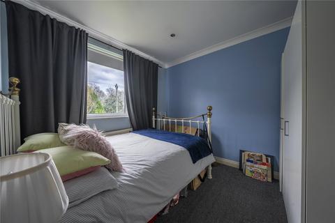 64 Deanswood Drive, Leeds, LS17 5JQ