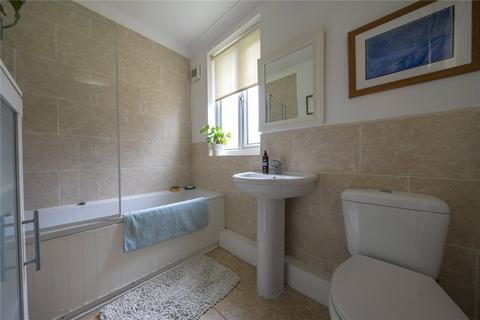 64 Deanswood Drive, Leeds, LS17 5JQ