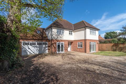 5 bedroom detached house for sale, Holt Road, Fakenham, NR21