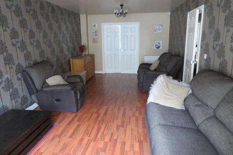 8 bedroom end of terrace house to rent, Mead Avenue, Birmingham