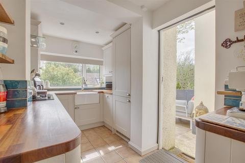 3 bedroom semi-detached house for sale, West Wycombe Road, High Wycombe HP12