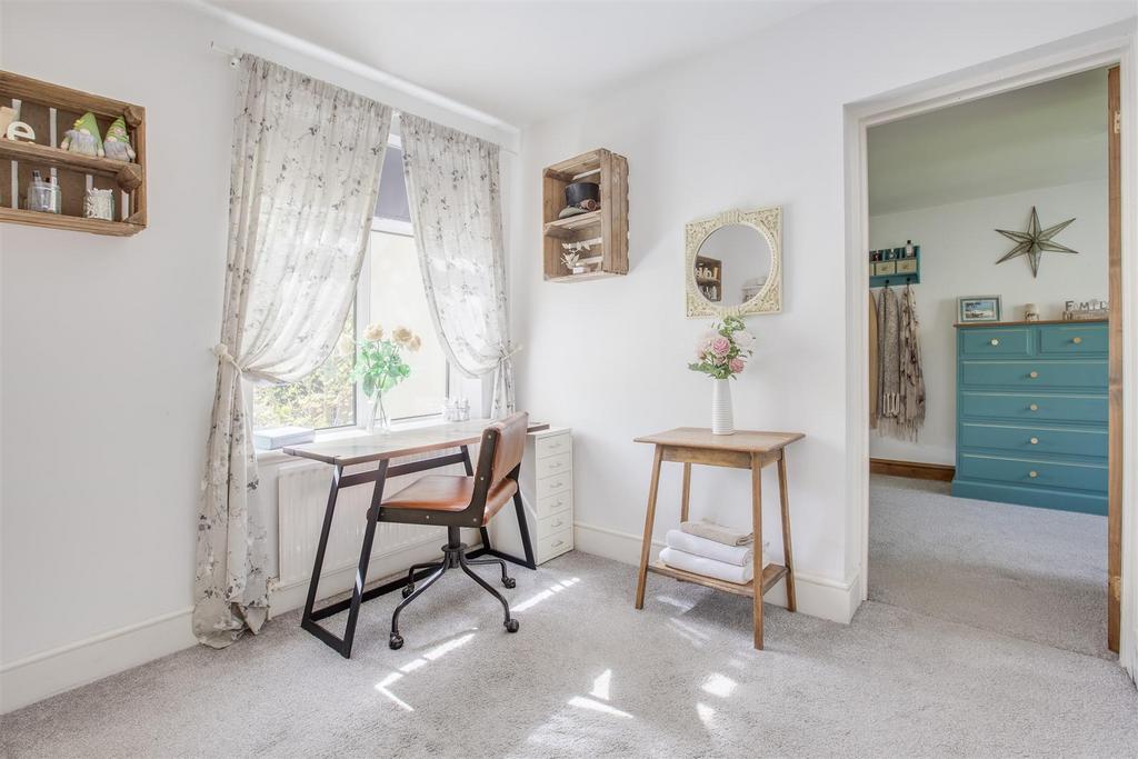 423 West Wycombe Road, HP12 4 AQ-3.jpg