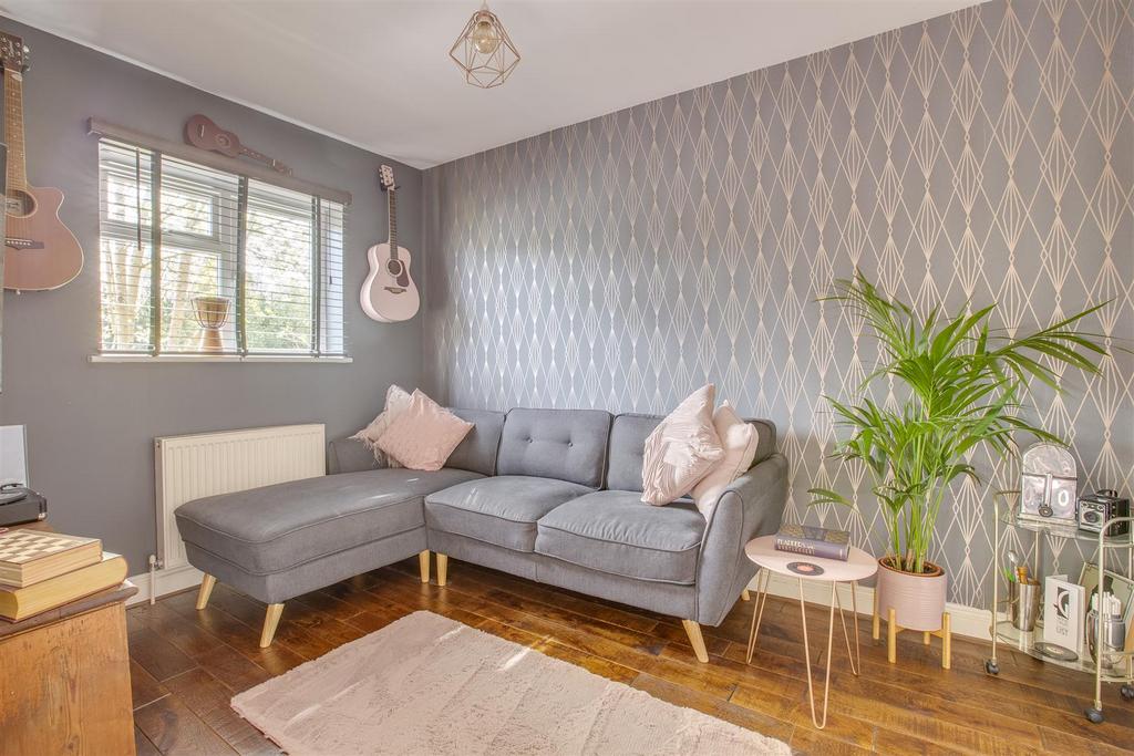 423 West Wycombe Road, HP12 4 AQ-8.jpg