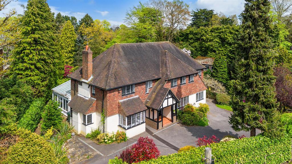 HEATHER COTTAGE DRONE (1).jpg