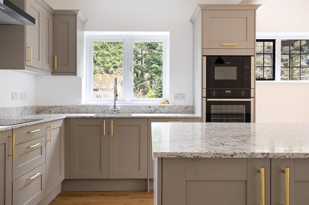HEATHER COTTAGE (19).jpg