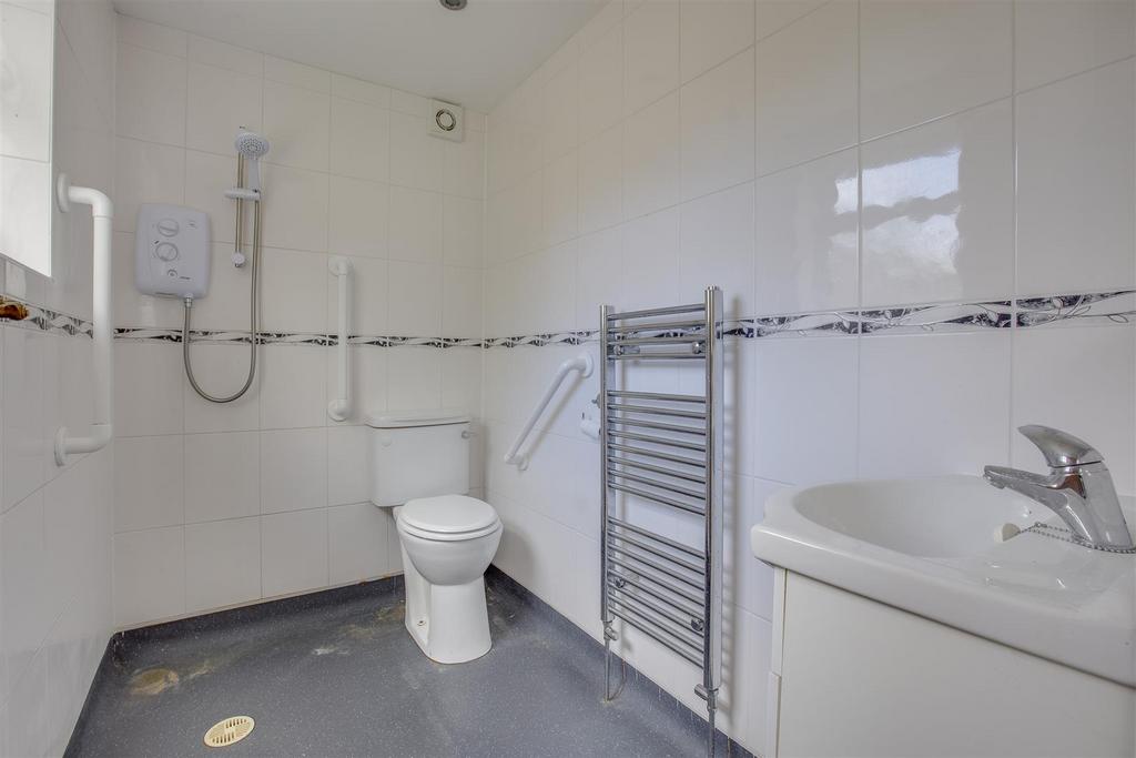 8 Fennels Road, HP11 1 SL-13.jpg