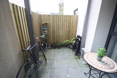Apartment 3, The Lindens Romilly Crescent, Cardiff, CF11 9FF