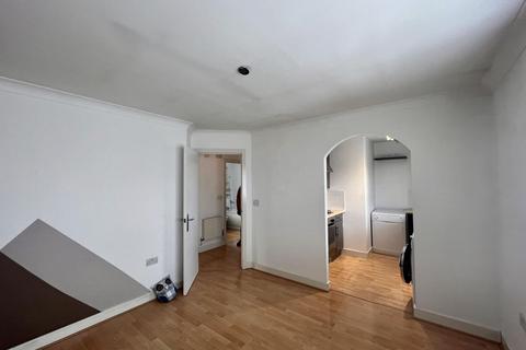 1 bedroom maisonette to rent, Meadowsweet Walk, Grange Park, Northampton NN4